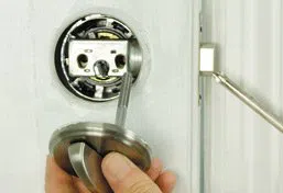 Amber Locksmith Store Melrose, MA 781-298-3431 - Lock-replace